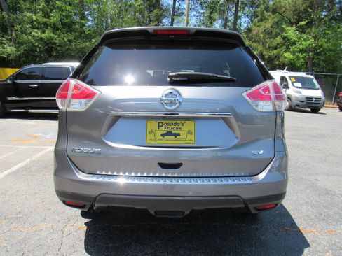 Used 2016 Nissan Rogue SV FWD image 6