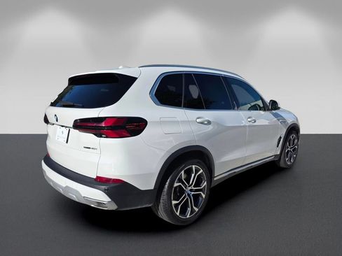 Certified 2024 BMW X5 sDrive40i w/ Premium Package RWD image 4