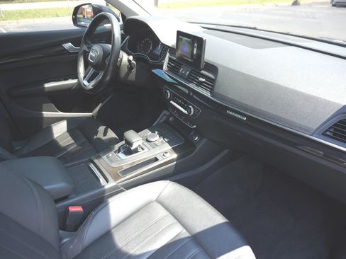 Used 2020 Audi Q5 2.0T Premium AWD/4WD image 37