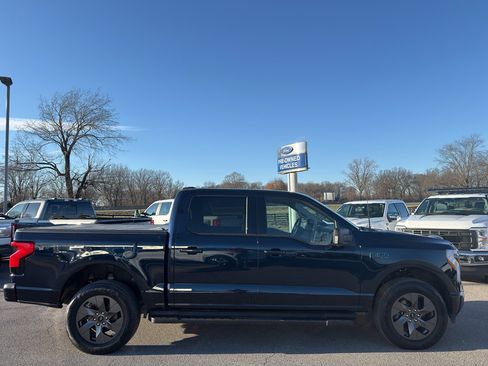 Used 2024 Ford F150 Lightning Flash image 4
