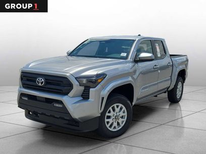 New 2025 Toyota Tacoma SR5
