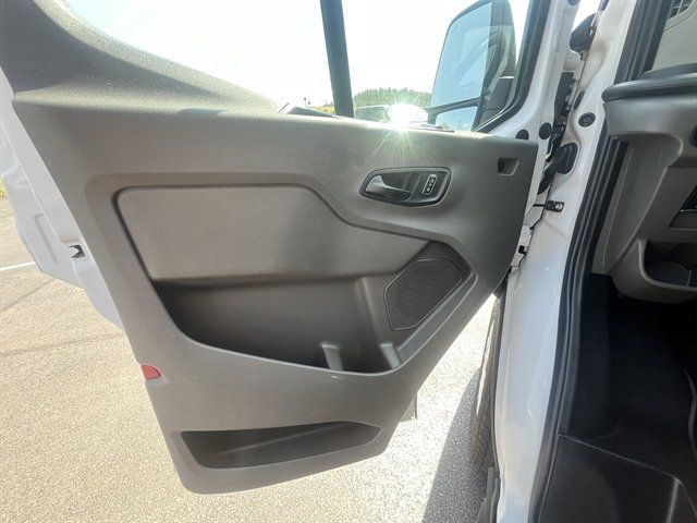 Used 2024 Ford Transit 350 XLT RWD image 12