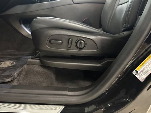 Used 2019 Buick Enclave Essence image 23