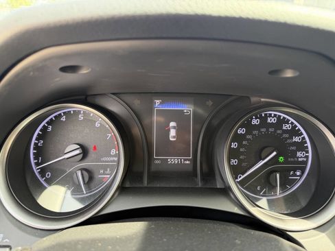 Used 2021 Toyota Camry SE FWD image 14