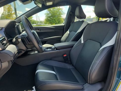 Used 2025 Toyota Camry SE FWD image 16