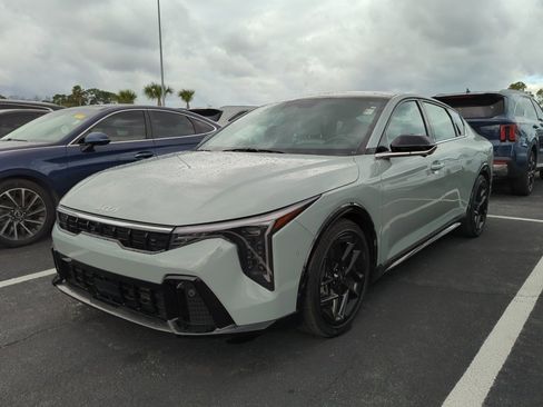 Certified 2025 Kia K4 GT-Line Turbo image 4