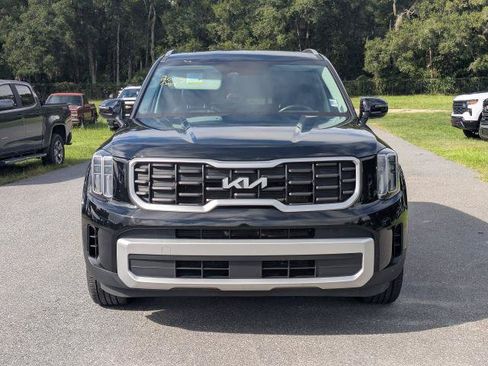 Used 2025 Kia Telluride S FWD image 9