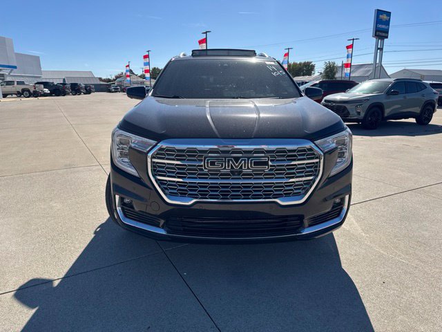 Used 2024 GMC Terrain Denali w/ Black Diamond Edition AWD/4WD image 25