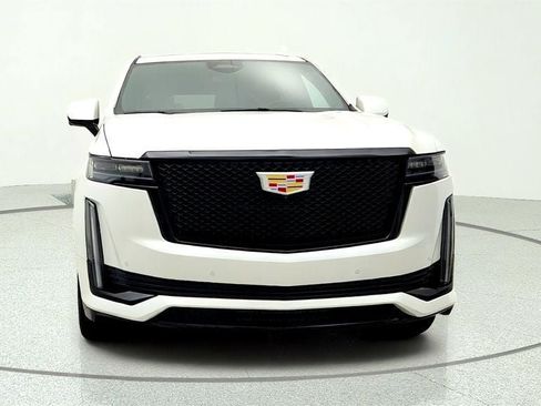 Used 2022 Cadillac Escalade Sport w/ Touring Package AWD/4WD image 2