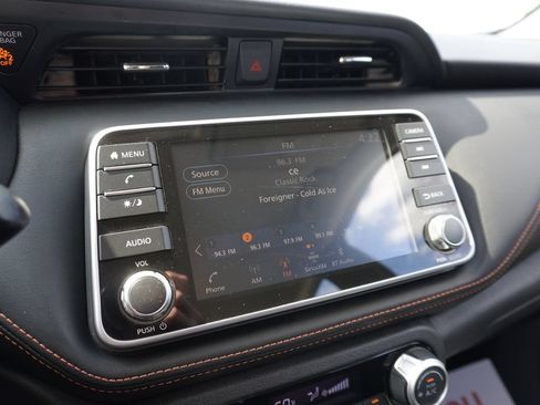 Used 2020 Nissan Kicks SR FWD image 16