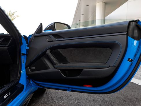 Used 2022 Porsche 911 GT3 image 39