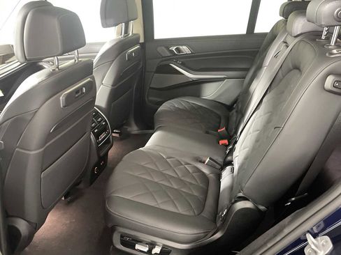 Used 2026 BMW X7 xDrive40i w/ Premium Package image 17