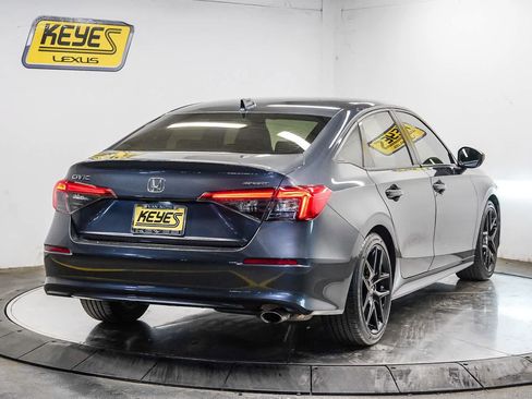 Used 2023 Honda Civic Sport image 4