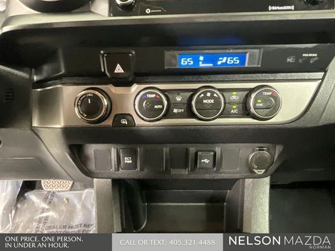 Used 2022 Toyota Tacoma SR AWD/4WD image 35