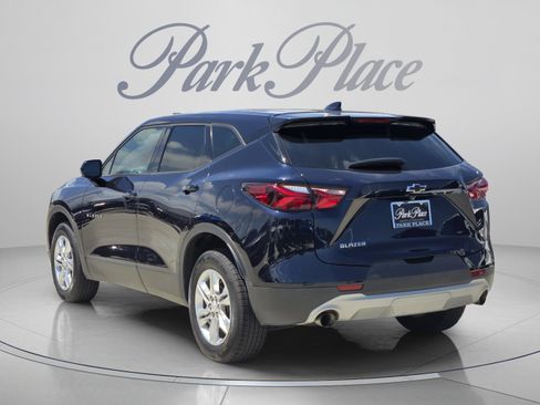 Used 2020 Chevrolet Blazer LT FWD image 3