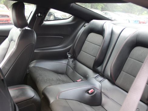 Used 2017 Ford Mustang GT Premium RWD image 25