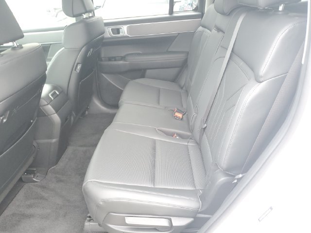 Used 2026 Hyundai Santa Fe SEL AWD/4WD image 13
