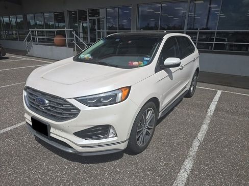 Used 2019 Ford Edge Titanium w/ Equipment Group 301A image 2