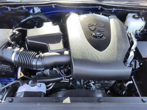 Used 2023 Toyota Tacoma TRD Off-Road AWD/4WD image 24