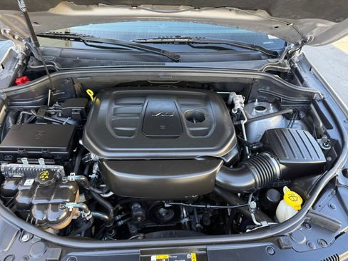 Used 2021 Jeep Grand Cherokee Limited AWD/4WD image 19