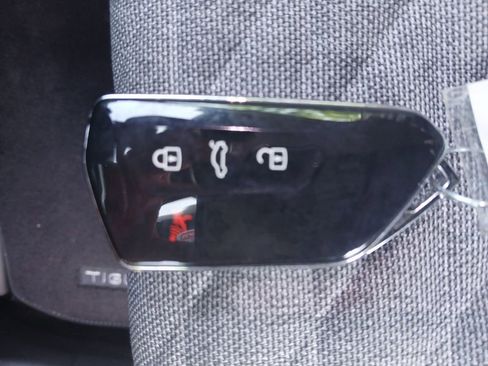 New 2025 Volkswagen Tiguan S image 27