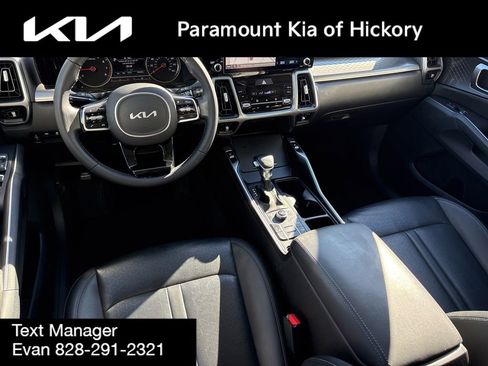 Used 2023 Kia Sorento S w/ Panoramic Sunroof Package image 19