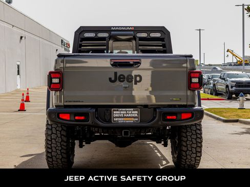 Used 2022 Jeep Gladiator Rubicon w/ LED Lighting Group image 7