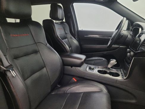 Used 2019 Jeep Grand Cherokee Trailhawk w/ Trailhawk Luxury Group AWD/4WD image 21