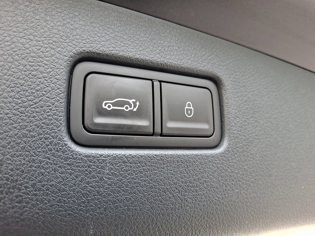 Used 2023 Genesis Electrified GV70 AWD/4WD image 32