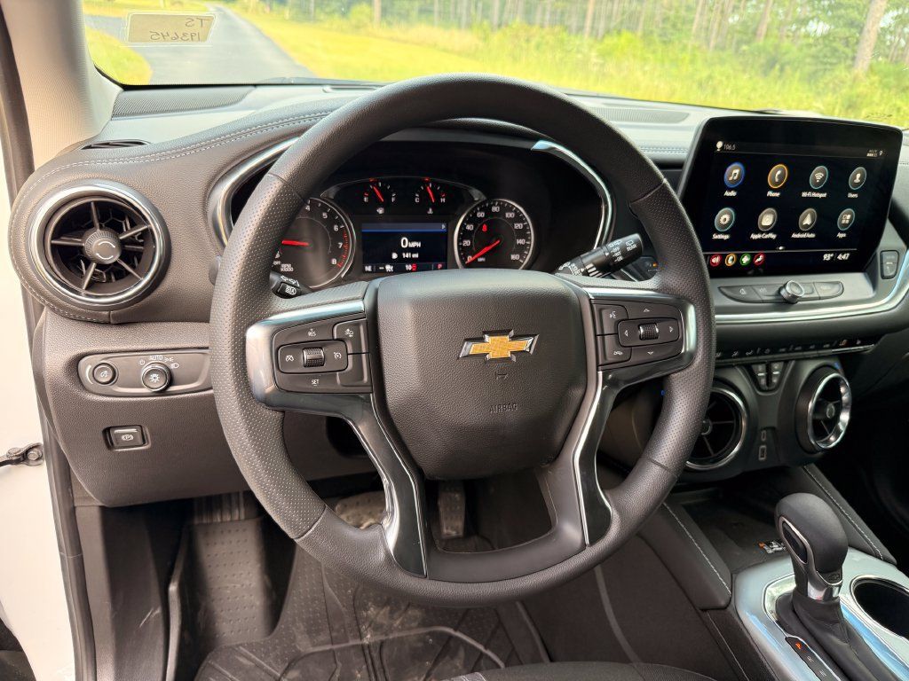 New 2026 Chevrolet Blazer LT w/ Convenience Package FWD image 16