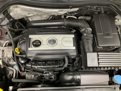 Used 2016 Volkswagen Tiguan S FWD image 16
