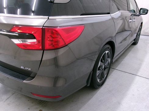 Used 2022 Honda Odyssey Elite image 8