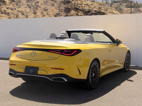 New 2026 Mercedes-Benz CLE 300 4MATIC Cabriolet image 11
