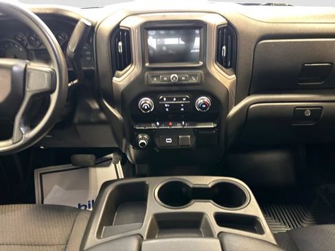 Used 2019 Chevrolet Silverado 1500 Custom Trail Boss AWD/4WD image 12