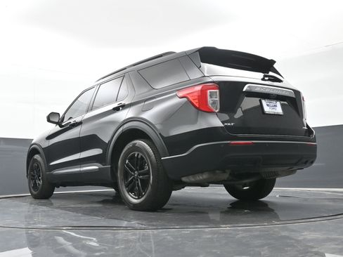 Used 2023 Ford Explorer XLT image 43