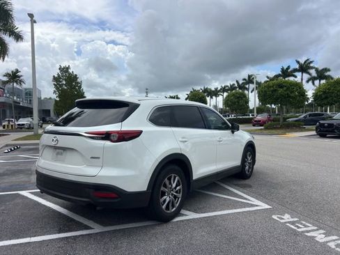 Used 2018 MAZDA CX-9 Touring w/ Touring Premium Package FWD image 12