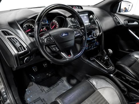 Used 2015 Ford Focus ST w/ Equipment Group 401A image 19