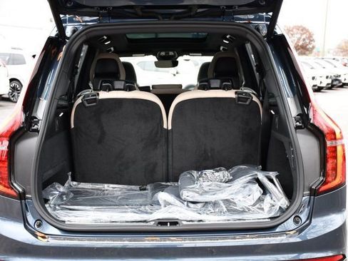 New 2026 Volvo XC90 B6 Ultra w/ Protection Package Premier AWD/4WD image 28