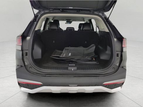 Used 2025 Kia Sportage EX image 15