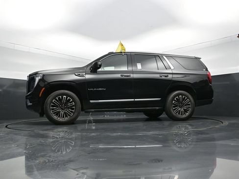 Used 2025 GMC Yukon Elevation w/ LPO, Elevation Black Package AWD/4WD image 56