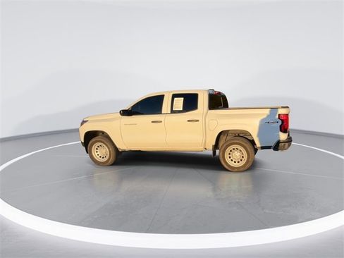 Used 2025 Chevrolet Colorado W/T w/ Advanced Trailering Package image 7