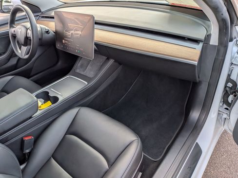 Used 2022 Tesla Model 3 Long Range image 30