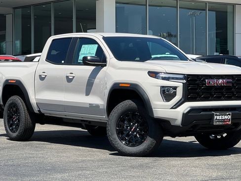 New 2026 GMC Canyon Elevation RWD image 2