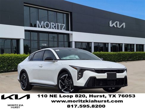 New 2025 Kia K4 GT-Line image 1