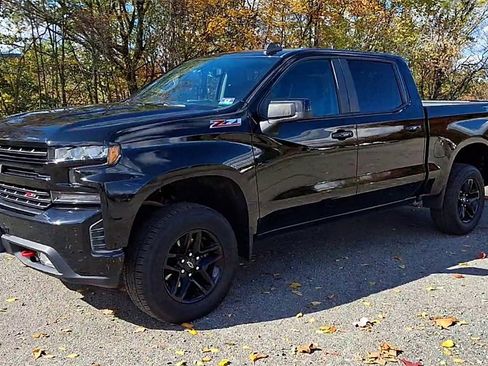 Certified 2019 Chevrolet Silverado 1500 LT Trail Boss image 4