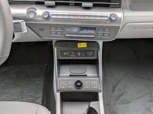 New 2026 Hyundai Kona Limited FWD image 30