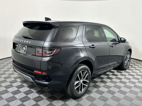 Certified 2025 Land Rover Discovery Sport S image 8