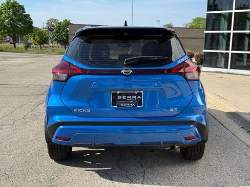 Used 2023 Nissan Kicks SR w/ SR Premium Package FWD image 4