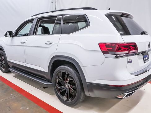 Used 2023 Volkswagen Atlas SE image 8