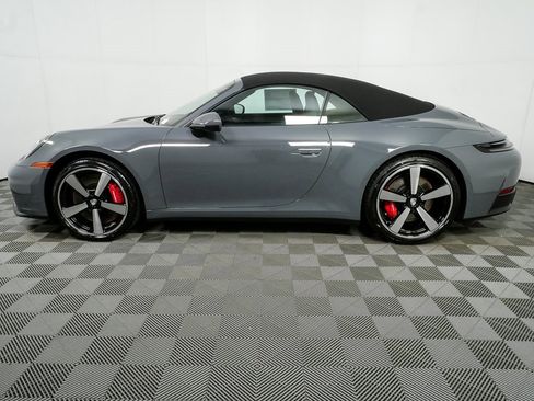 New 2026 Porsche 911 Carrera 4S image 2